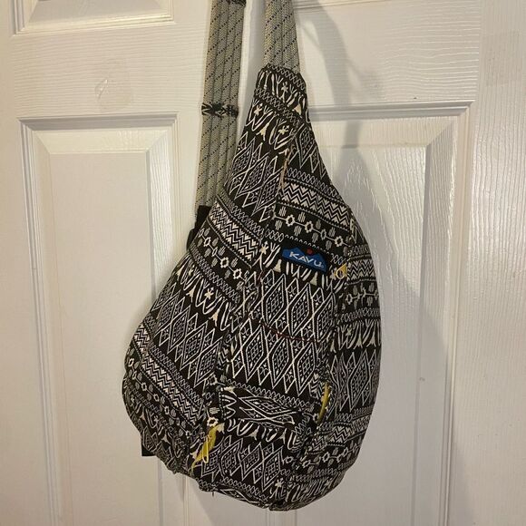 Kava Sling back Rope Backpack Batik Black White Print. - Picture 5 of 10